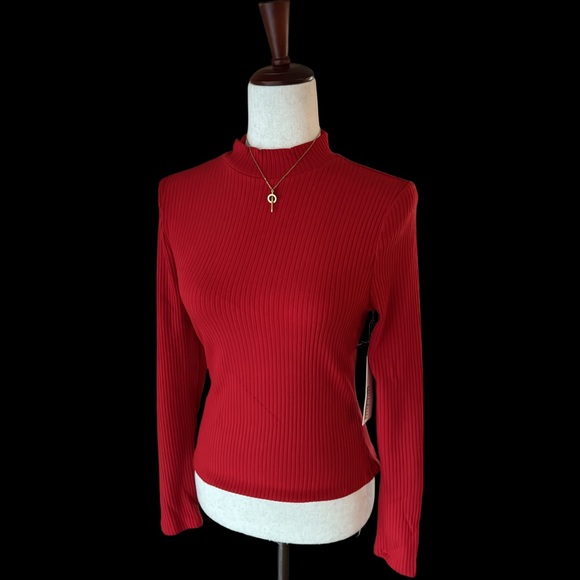 🆕Dark red ribbed rocked neckline top - Picture 7 of 9